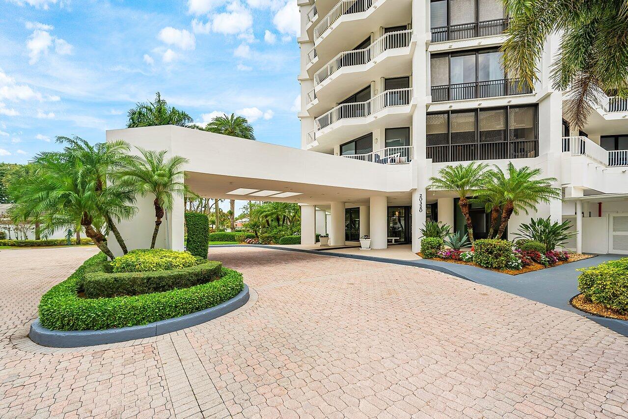 20320 Fairway Oaks Drive 331