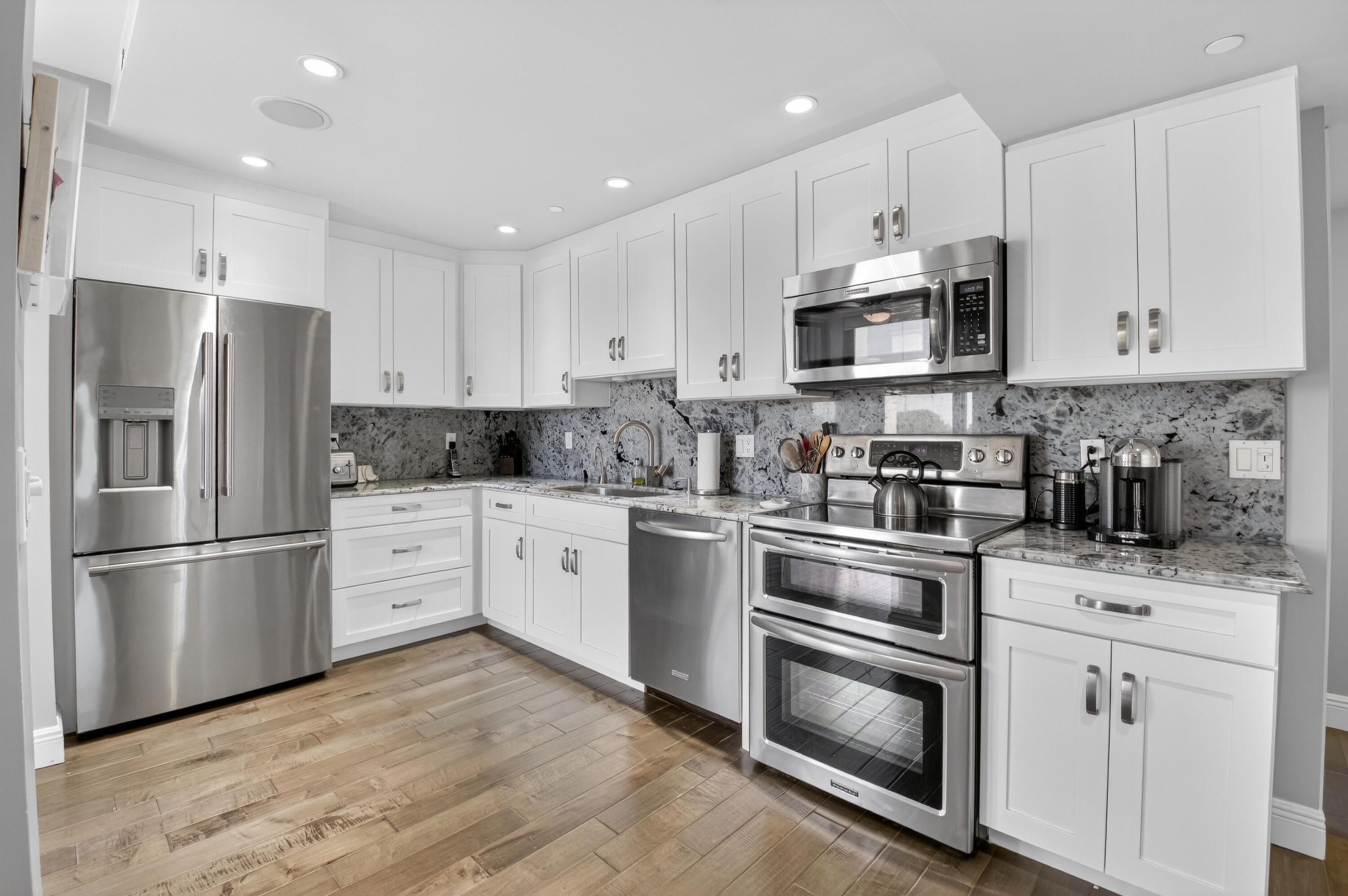 7802 Lakeside Boulevard 725