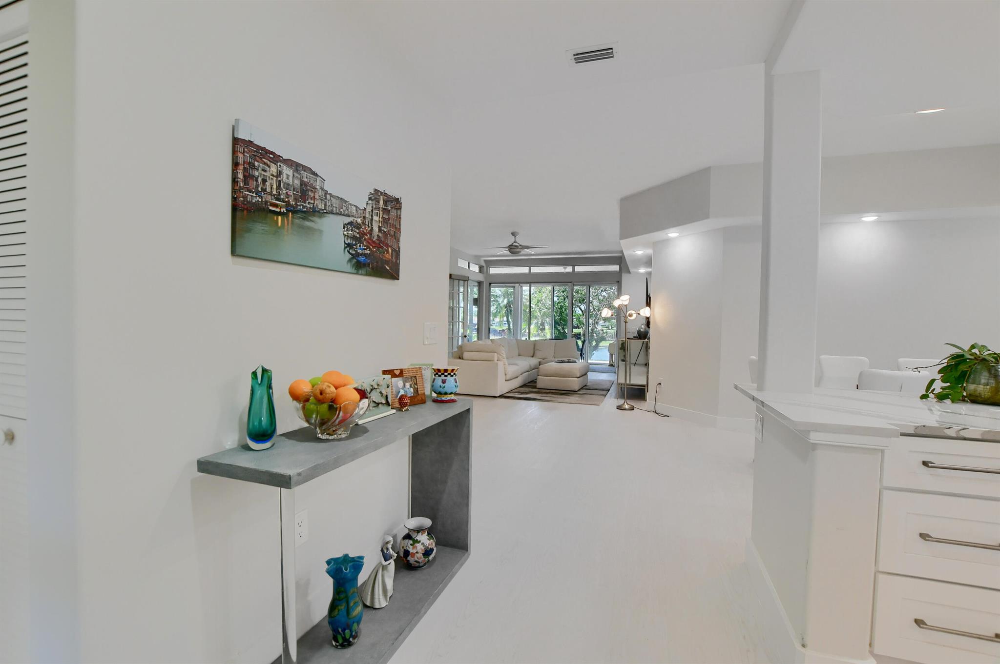 2461 NW 59th Street Unit: 701