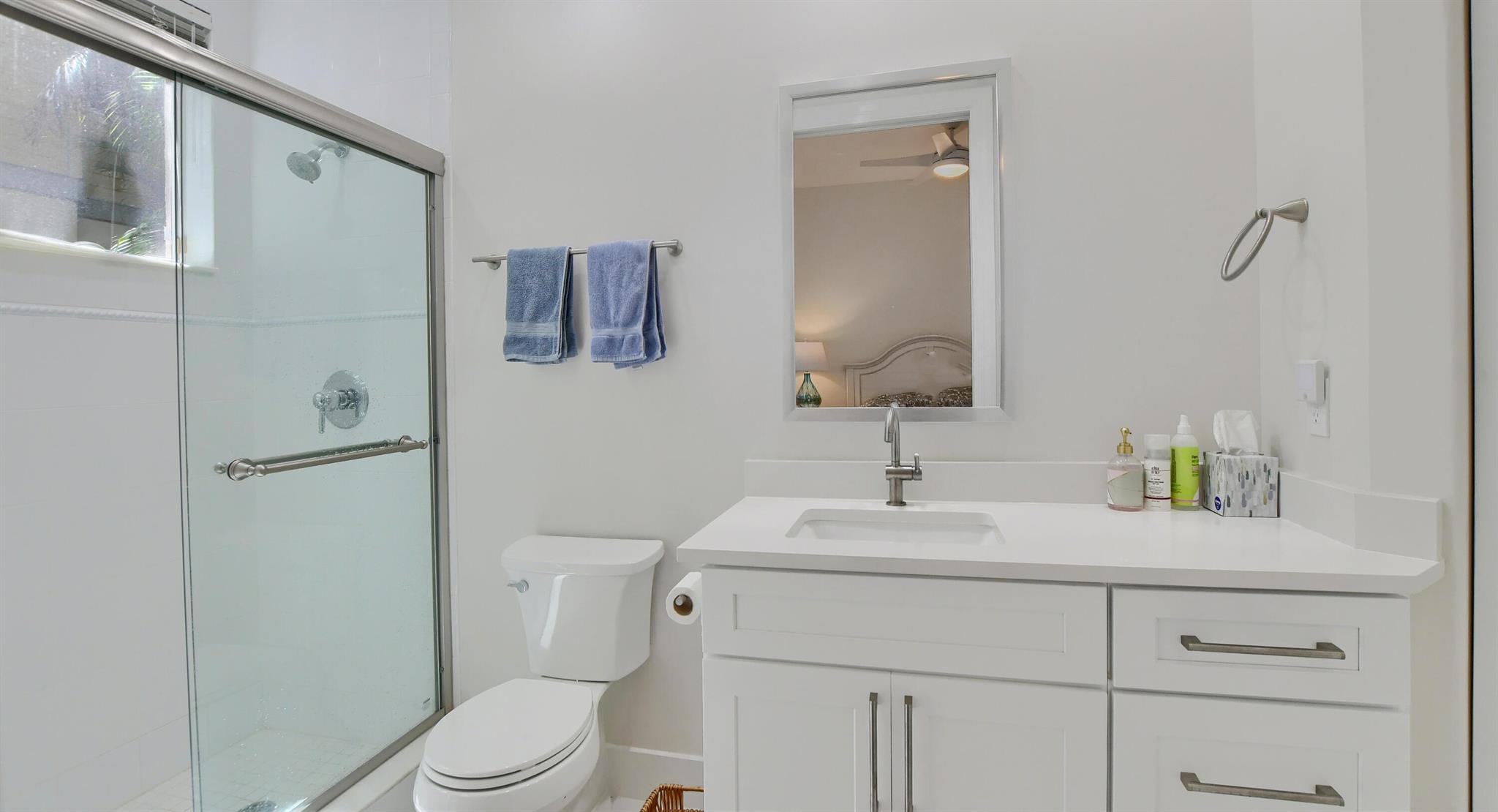 2461 NW 59th Street Unit: 701