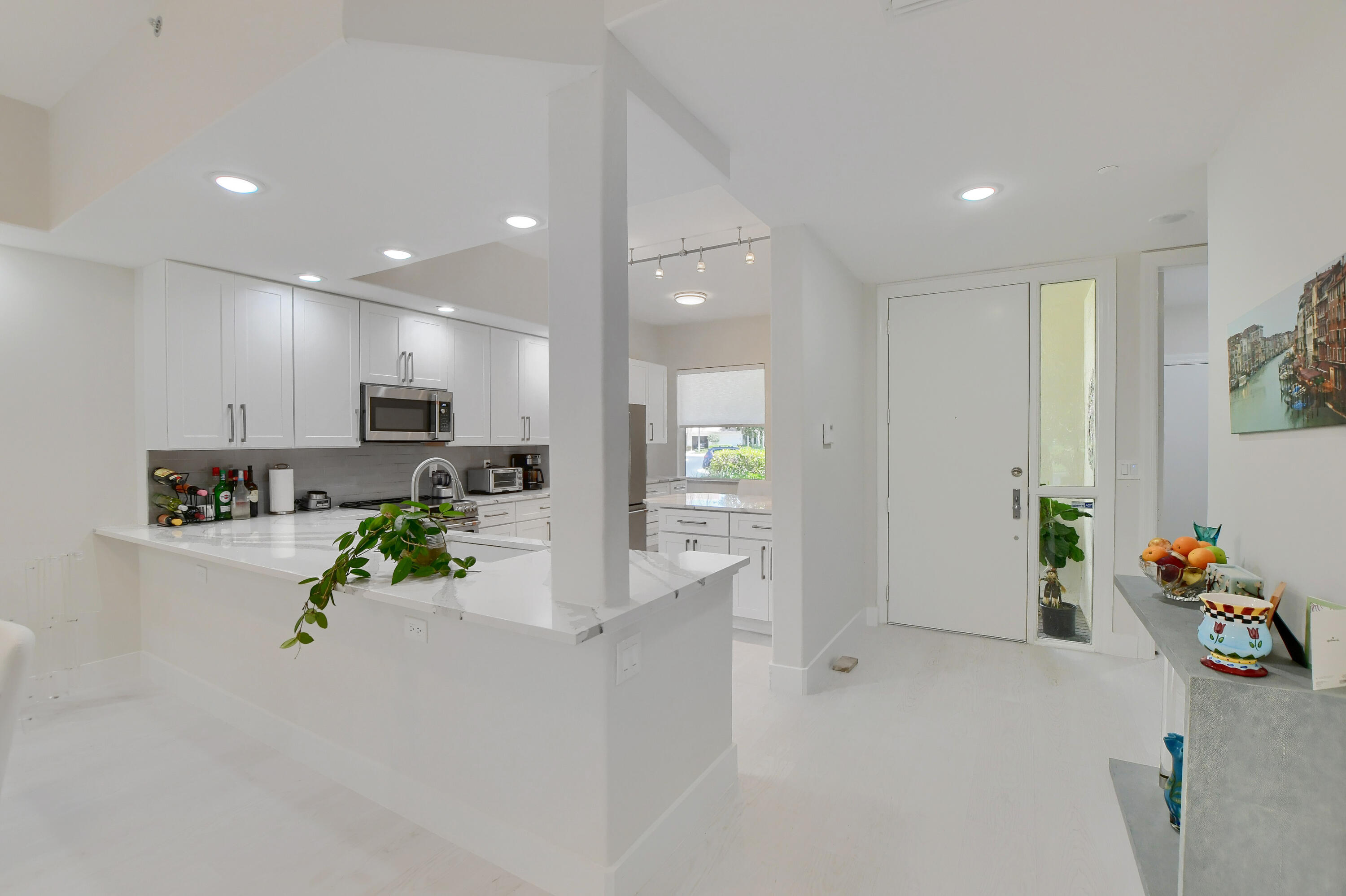 2461 NW 59th Street Unit: 701