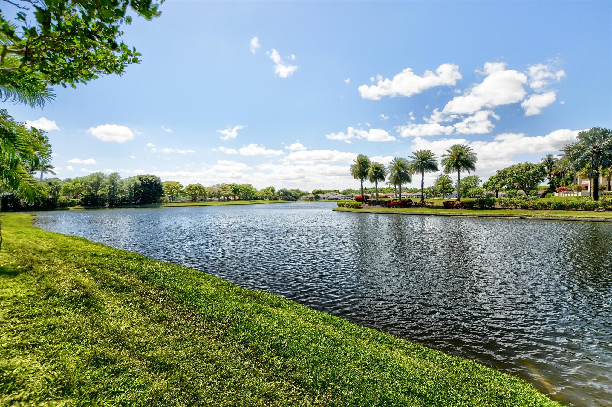 2461 NW 59th Street Unit: 701