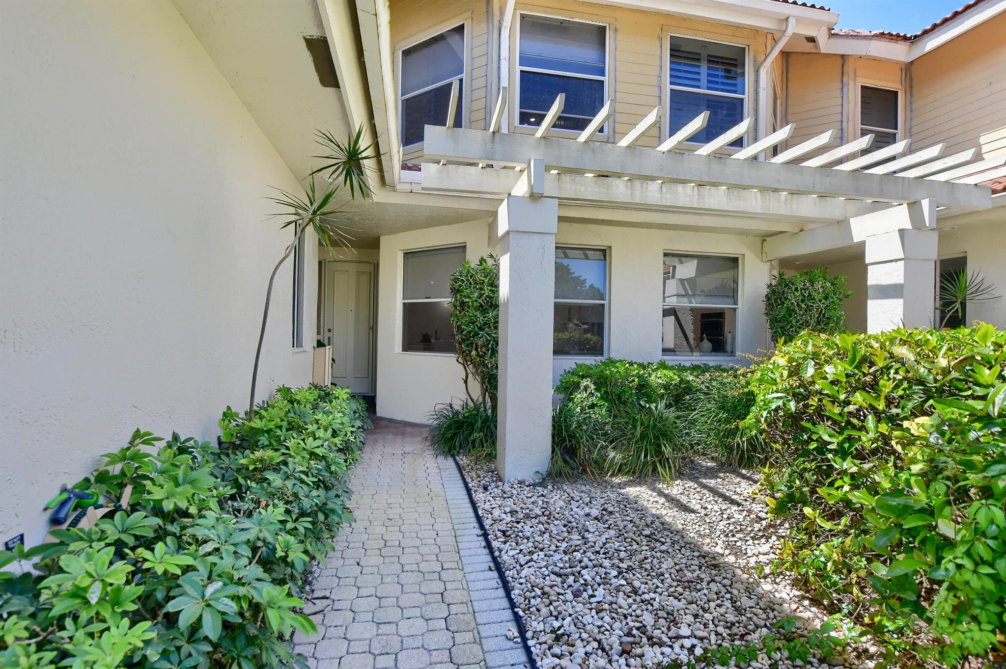2461 NW 59th Street Unit: 701