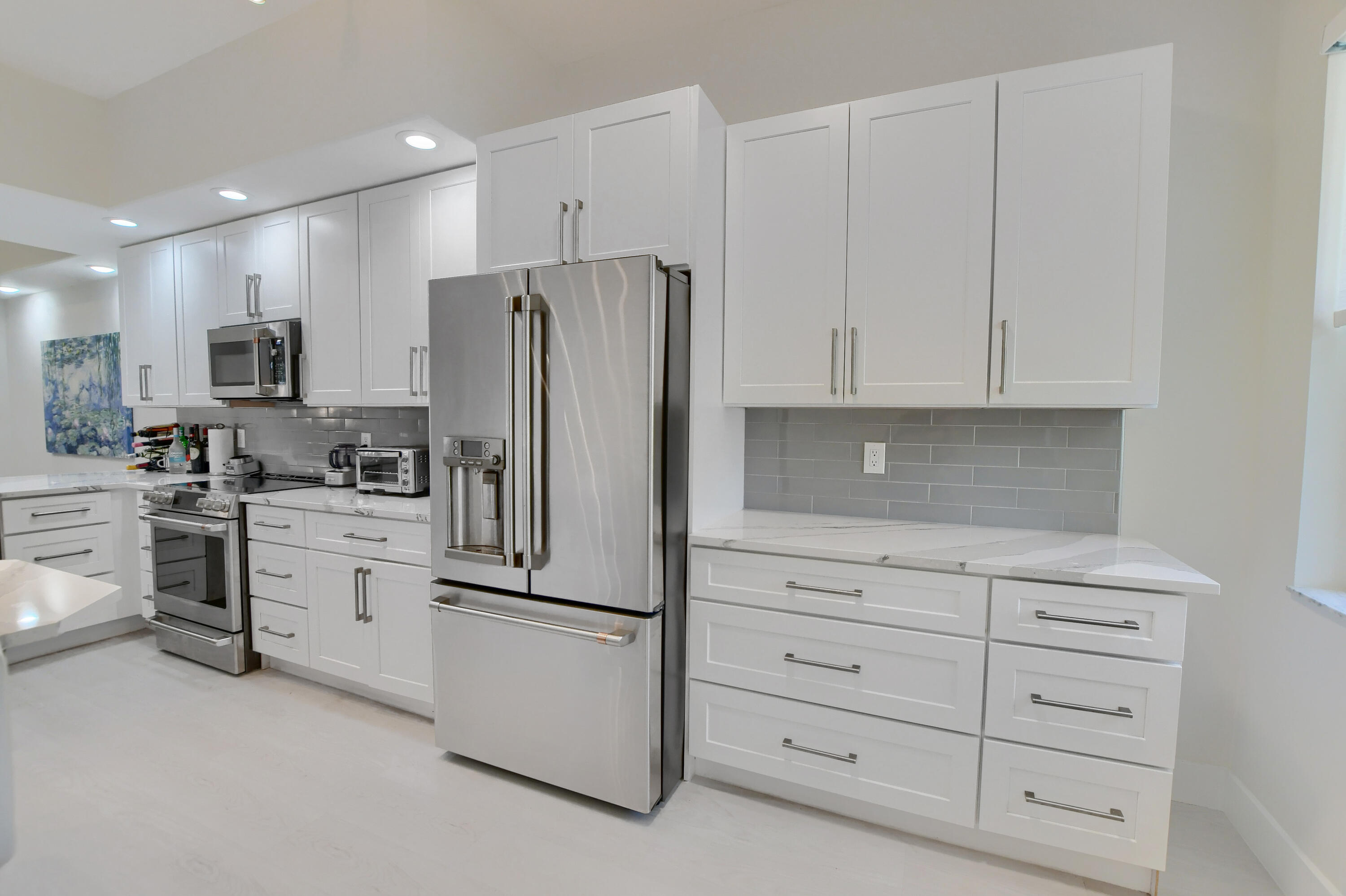 2461 NW 59th Street Unit: 701