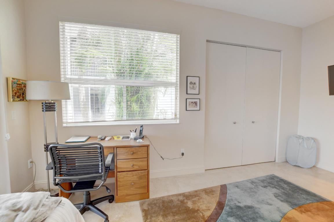 2471 NW 59th Street Unit: 804