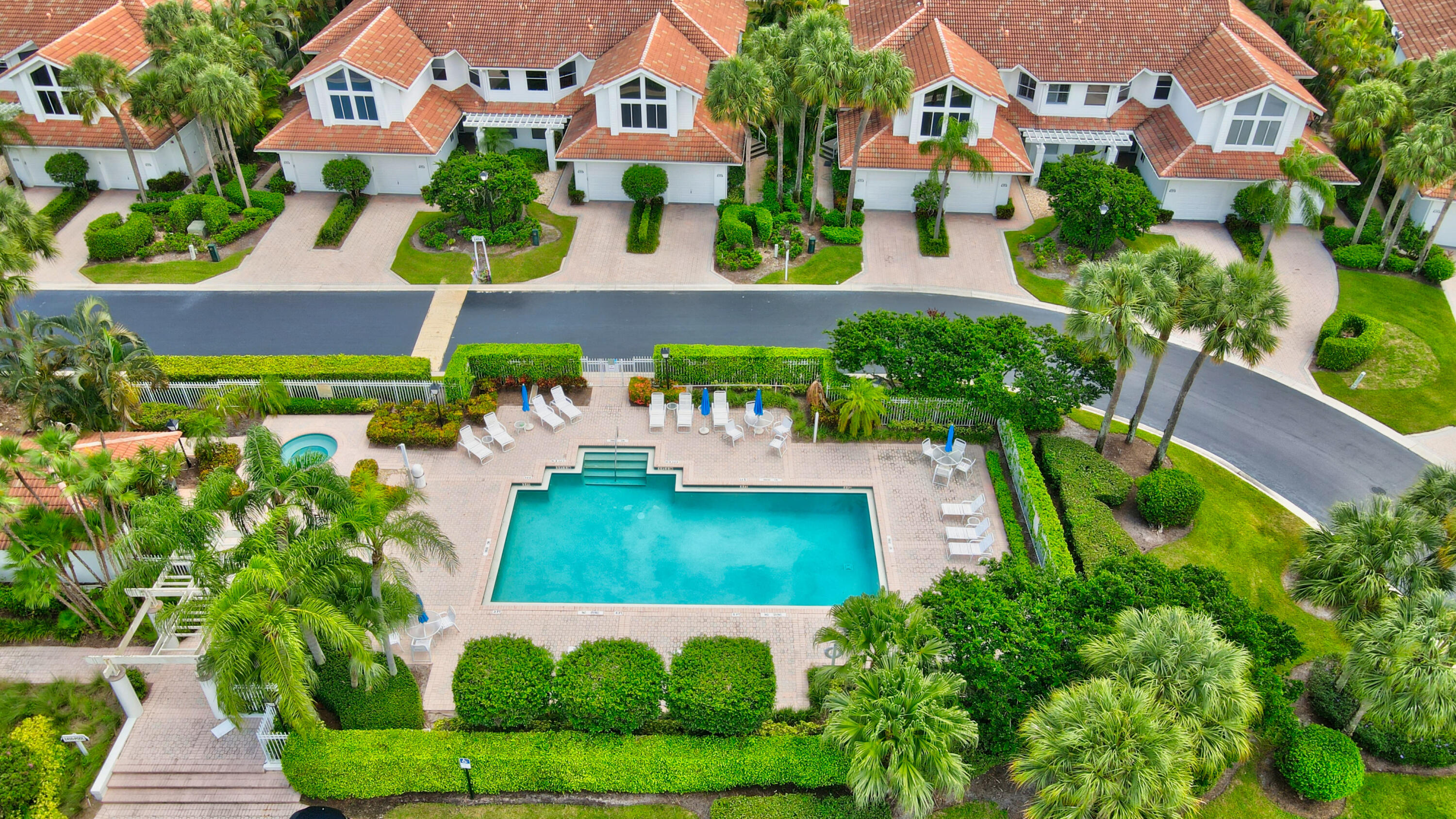 2471 NW 59th Street Unit: 804