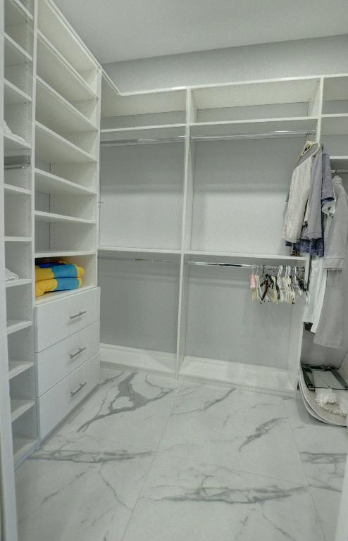 2471 NW 59th Street Unit: 804