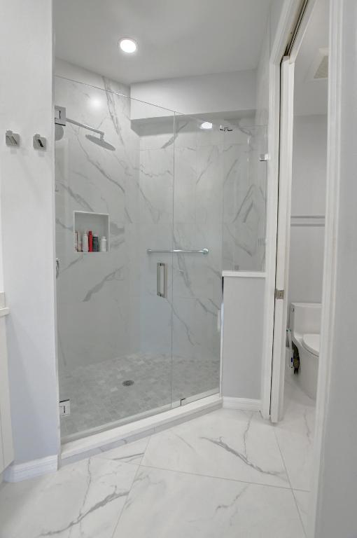 2471 NW 59th Street Unit: 804