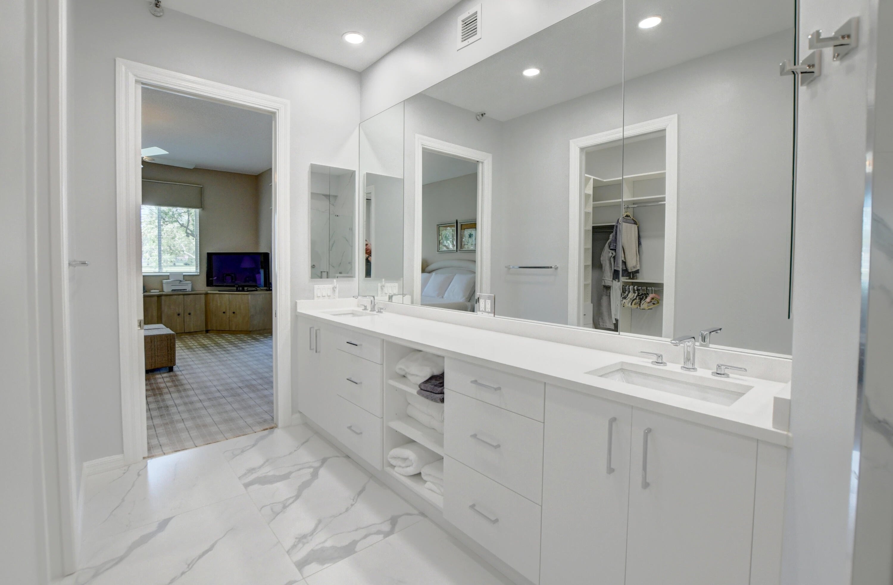 2471 NW 59th Street Unit: 804