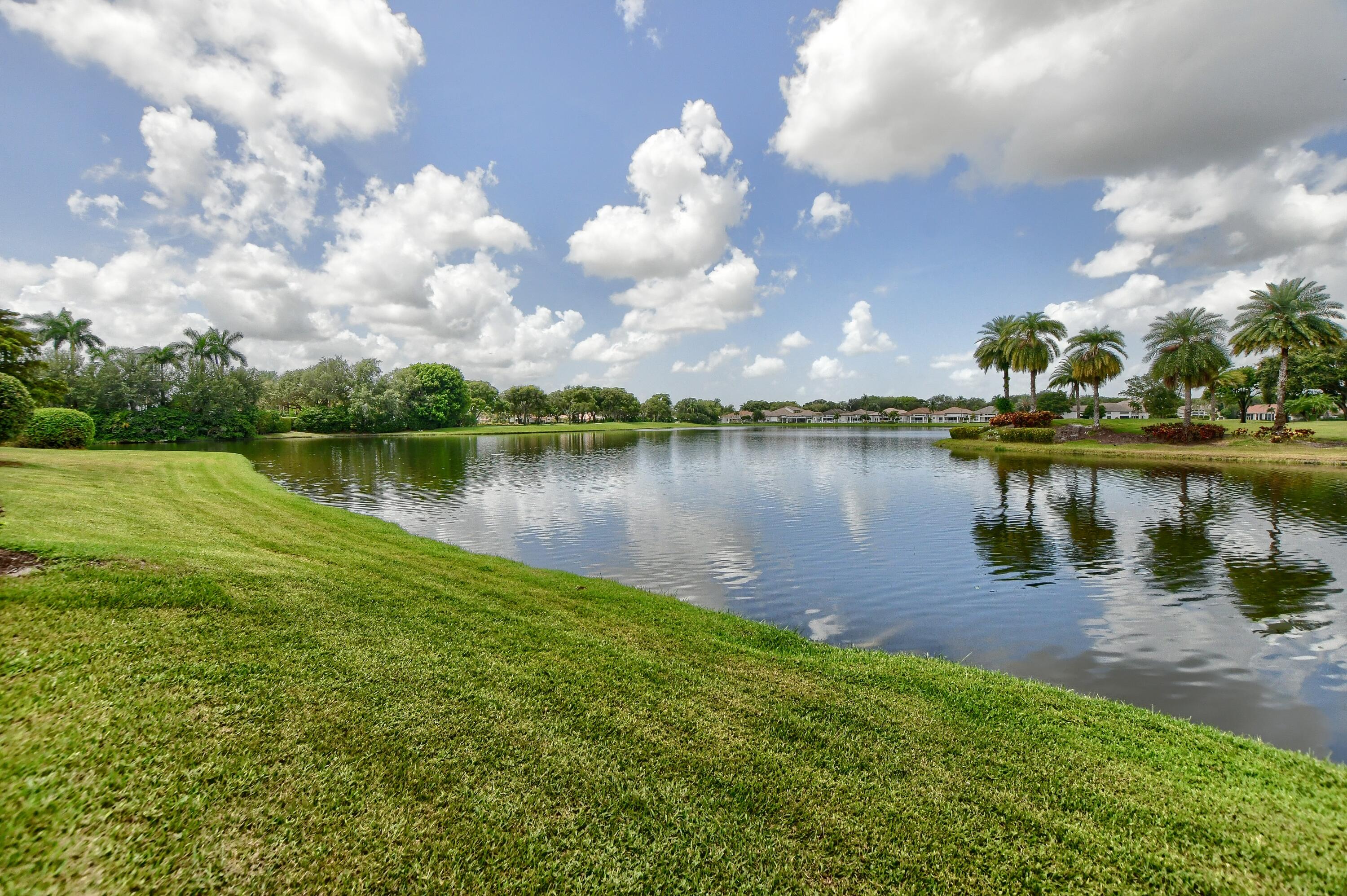 2471 NW 59th Street Unit: 804