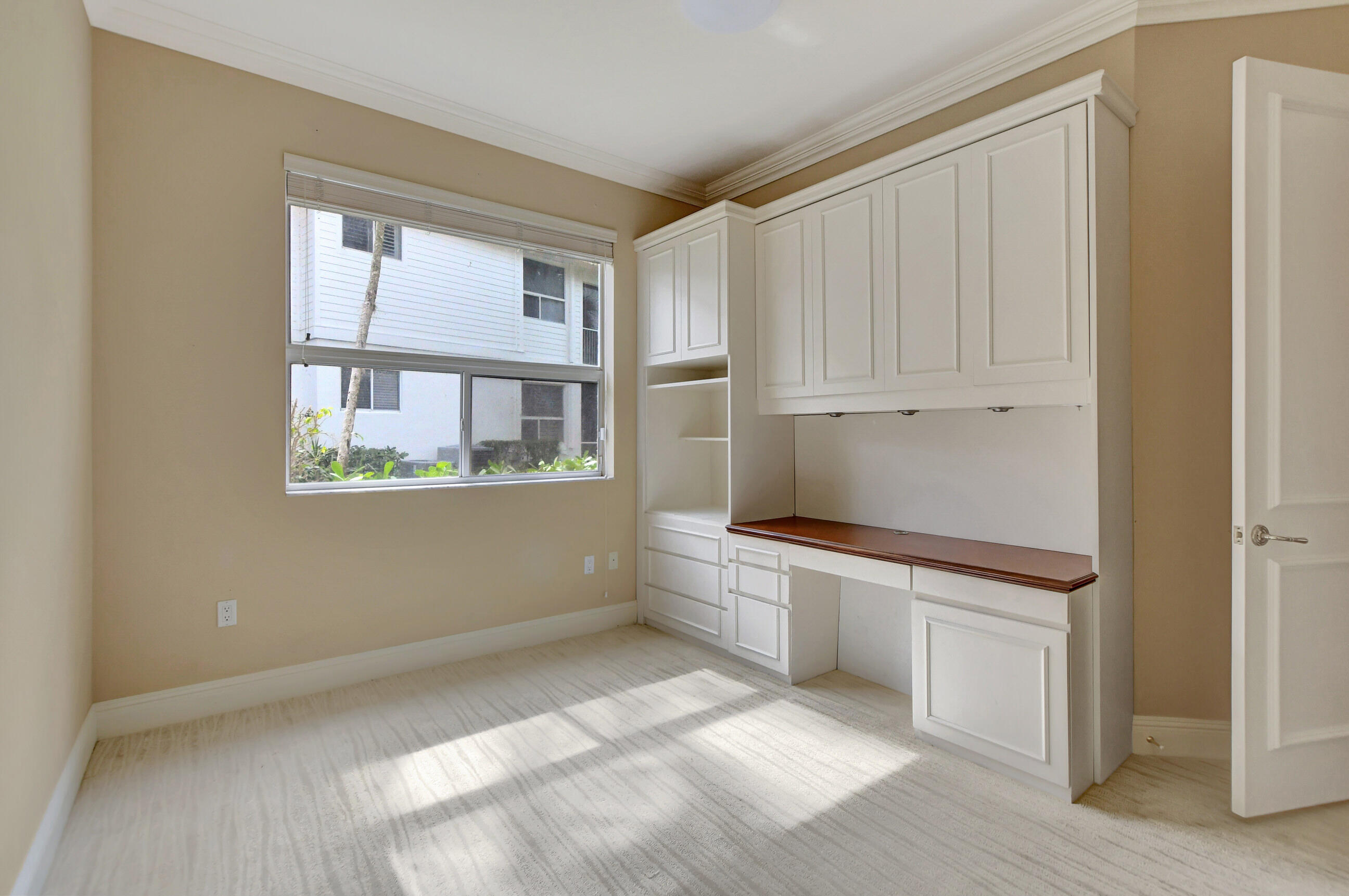 2471 NW 59th Street Unit: 801