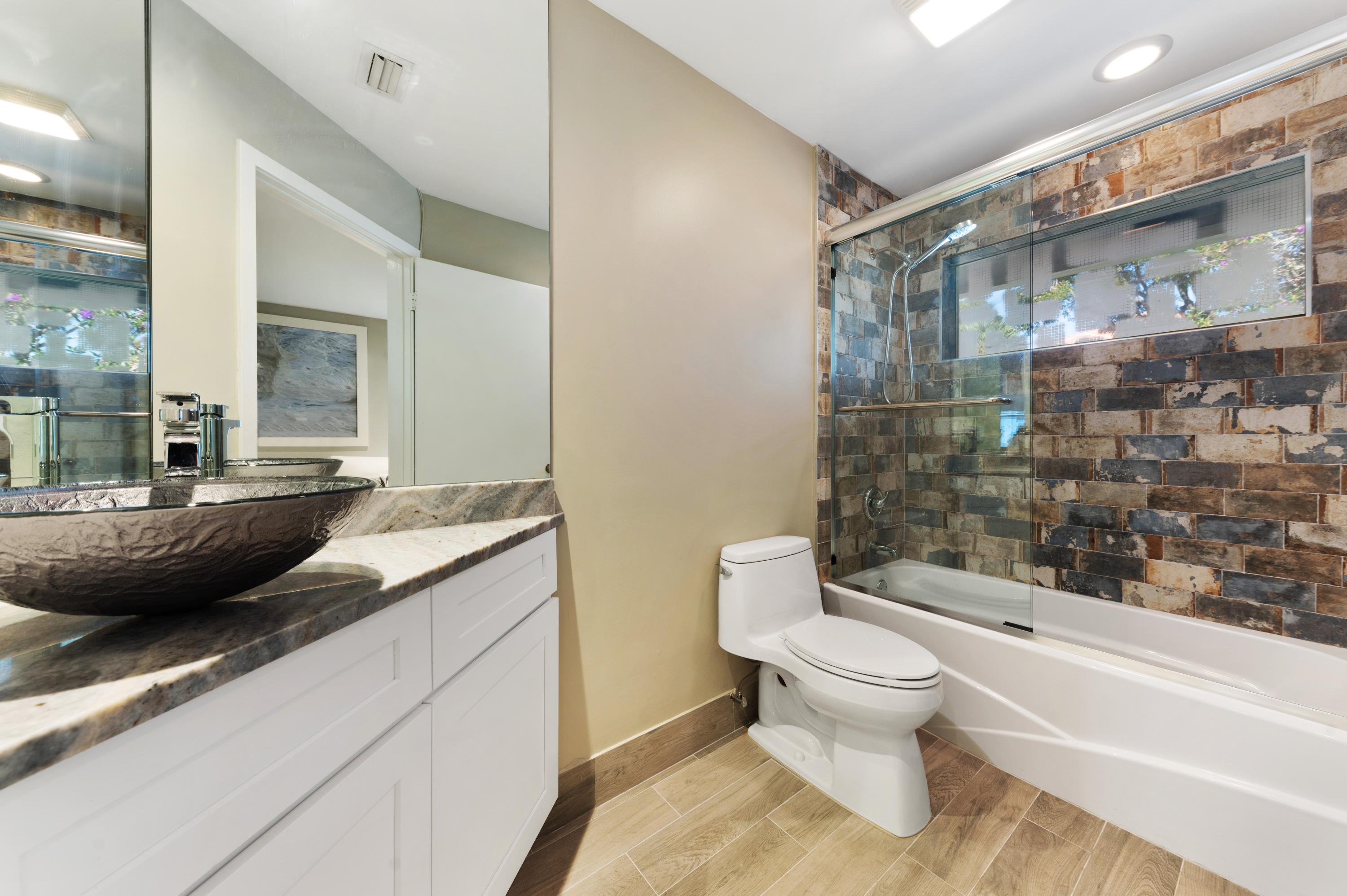 2162 NW 52nd Street
