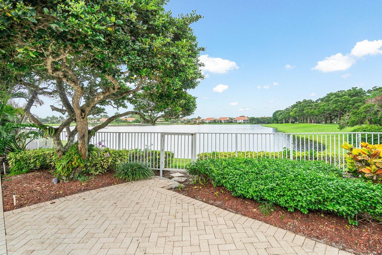 5806 NW 25th Terrace