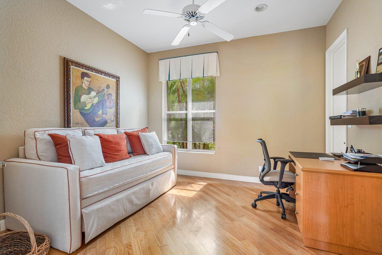 5806 NW 25th Terrace