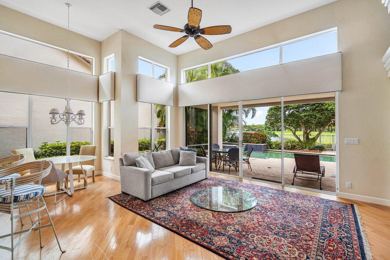 5806 NW 25th Terrace