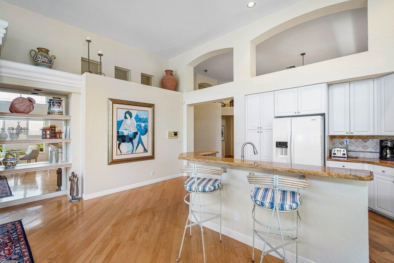 5806 NW 25th Terrace