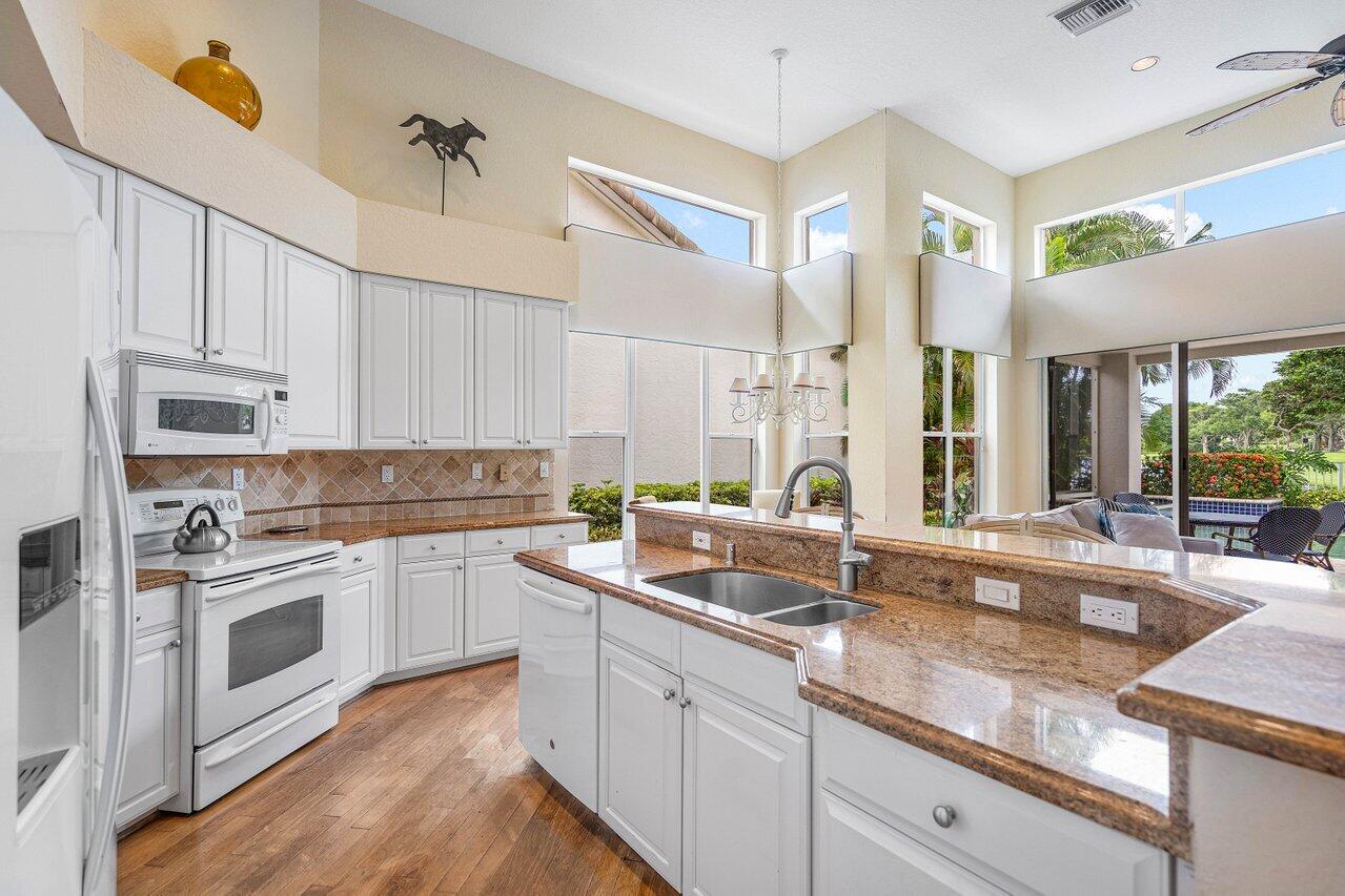 5806 NW 25th Terrace