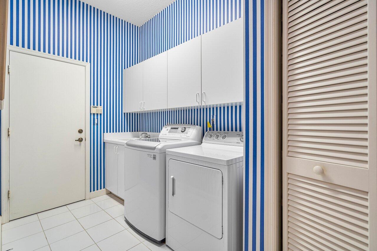 5806 NW 25th Terrace