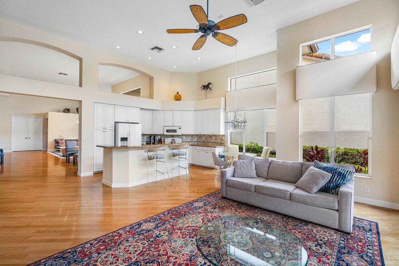 5806 NW 25th Terrace