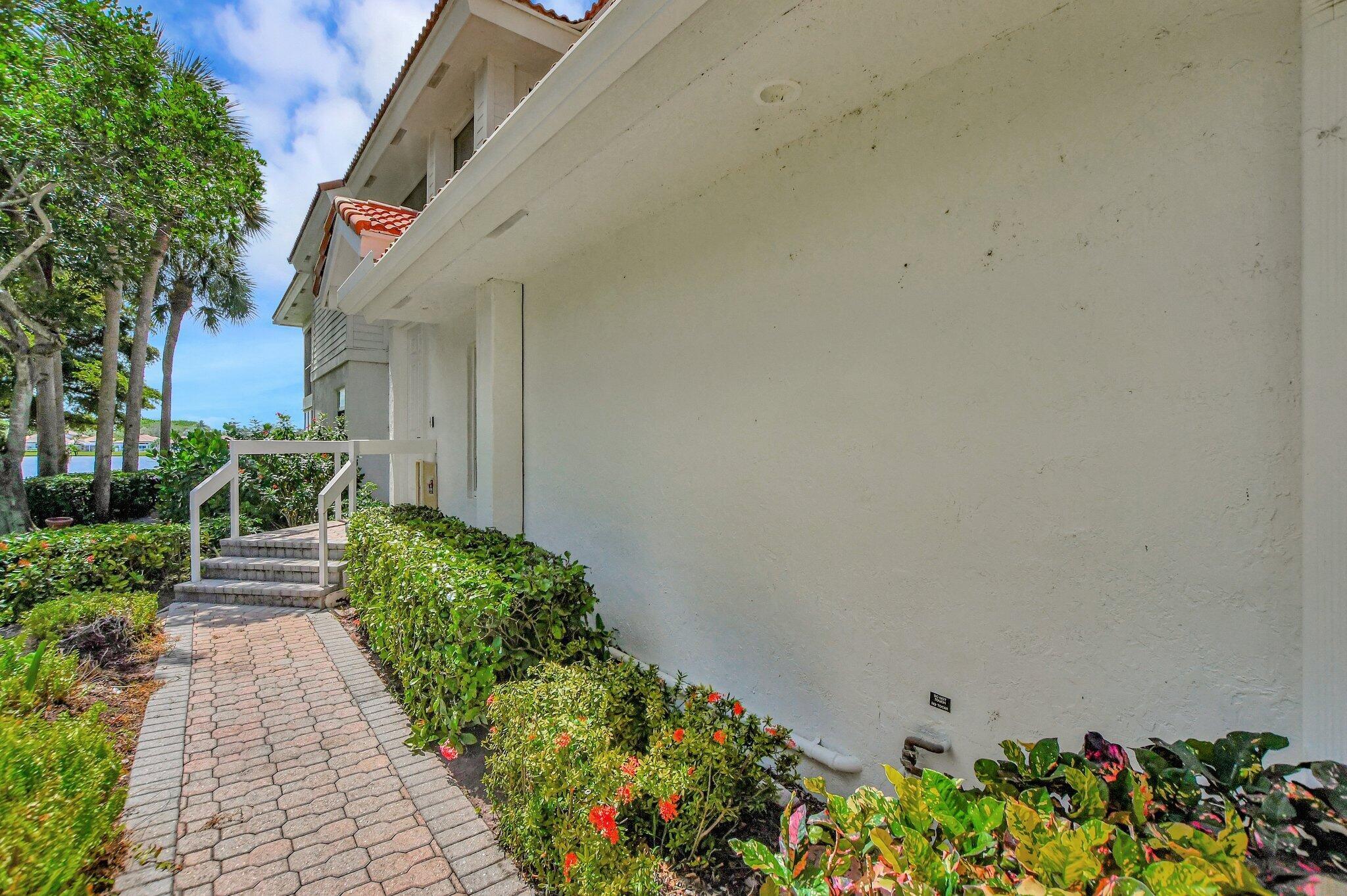 2481 NW 59th Street NW 902