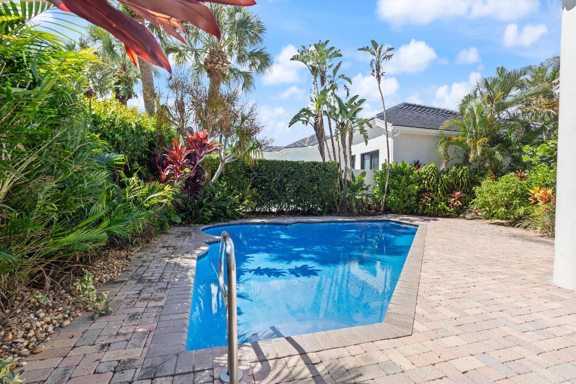 6724 Casa Grande Way