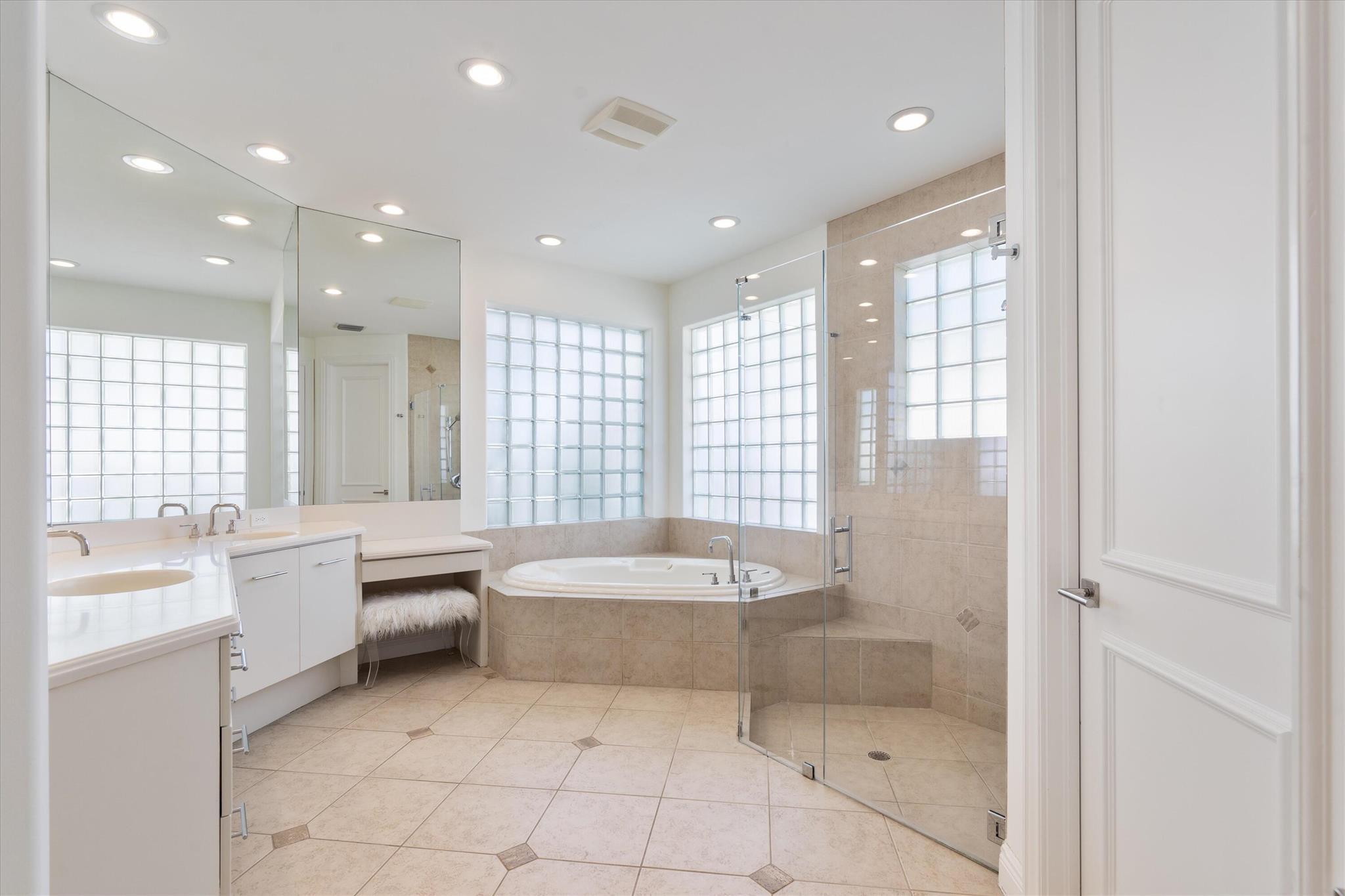 6724 Casa Grande Way