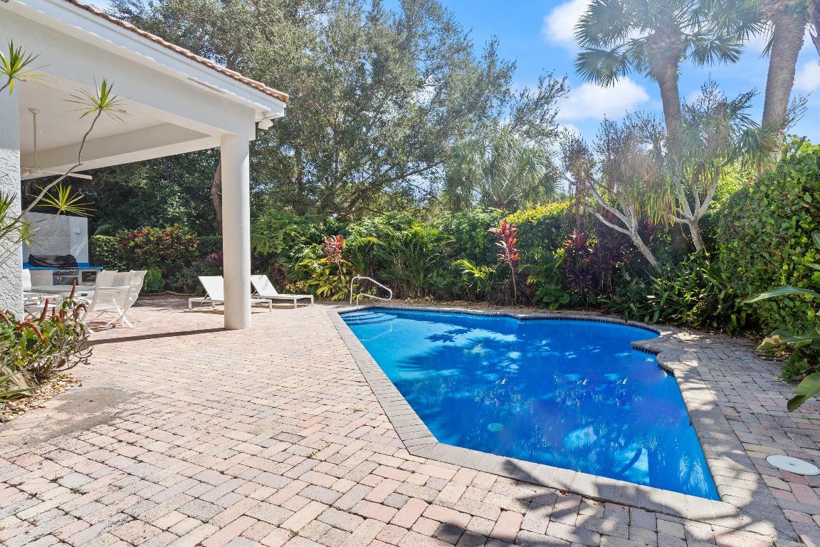 6724 Casa Grande Way