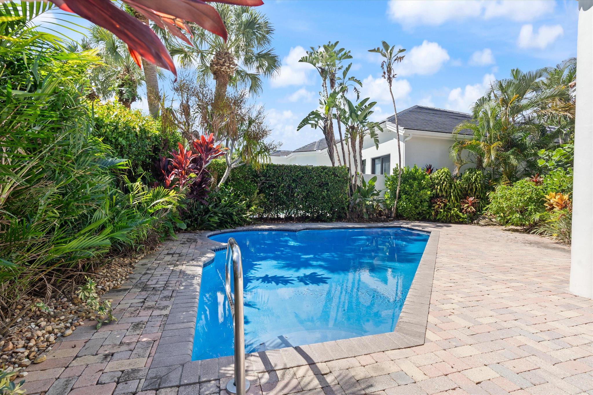 6724 Casa Grande Way