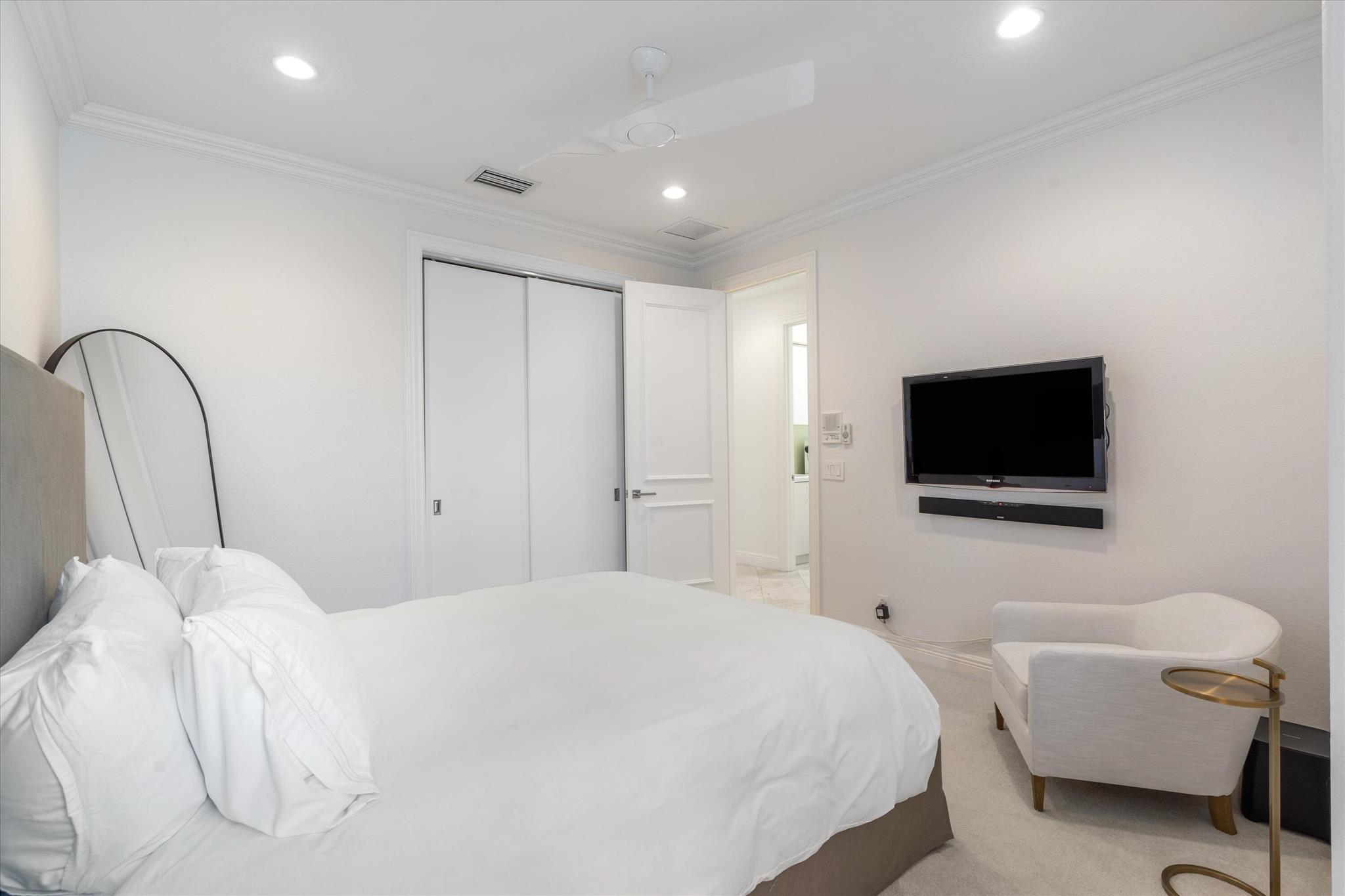 6724 Casa Grande Way