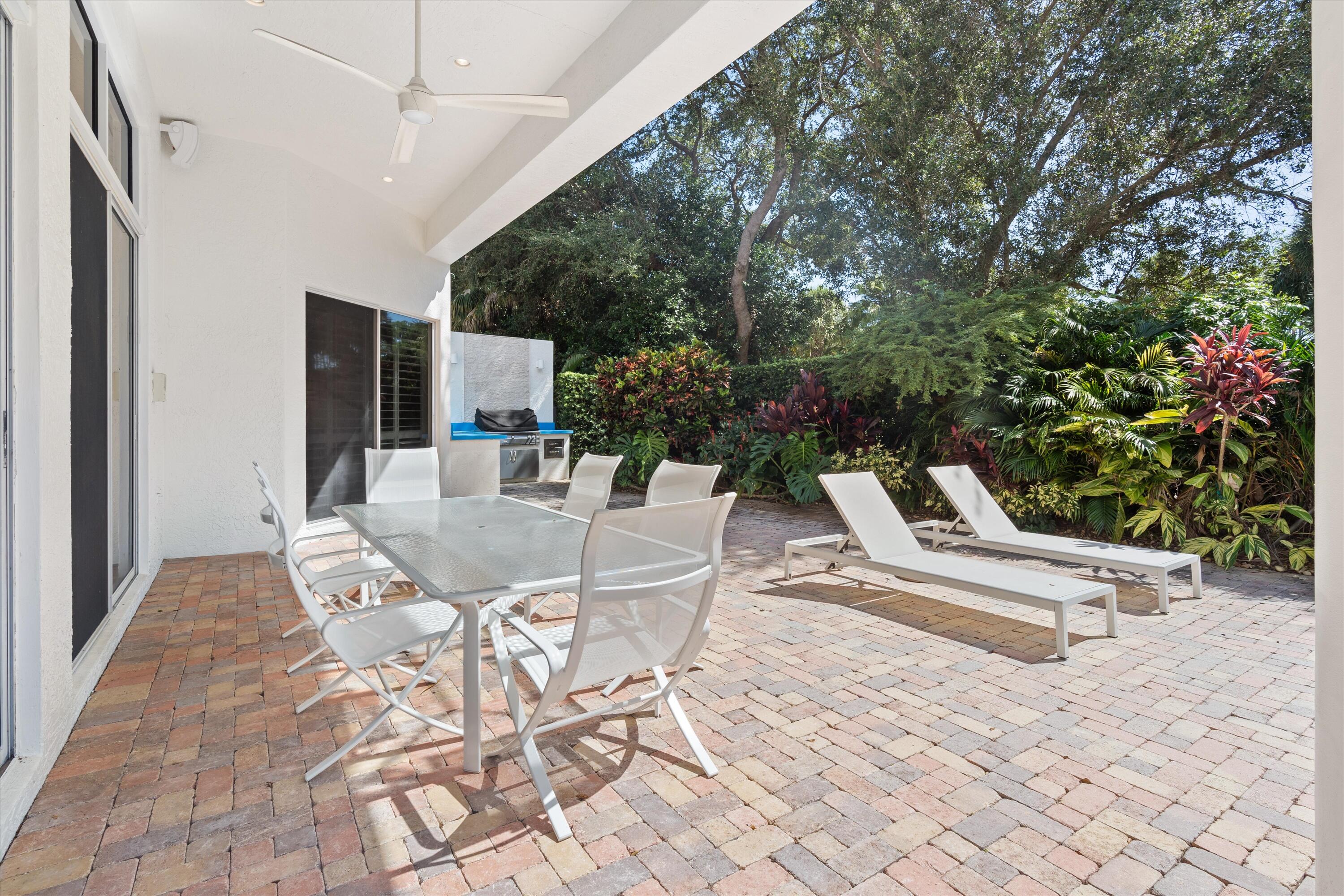 6724 Casa Grande Way