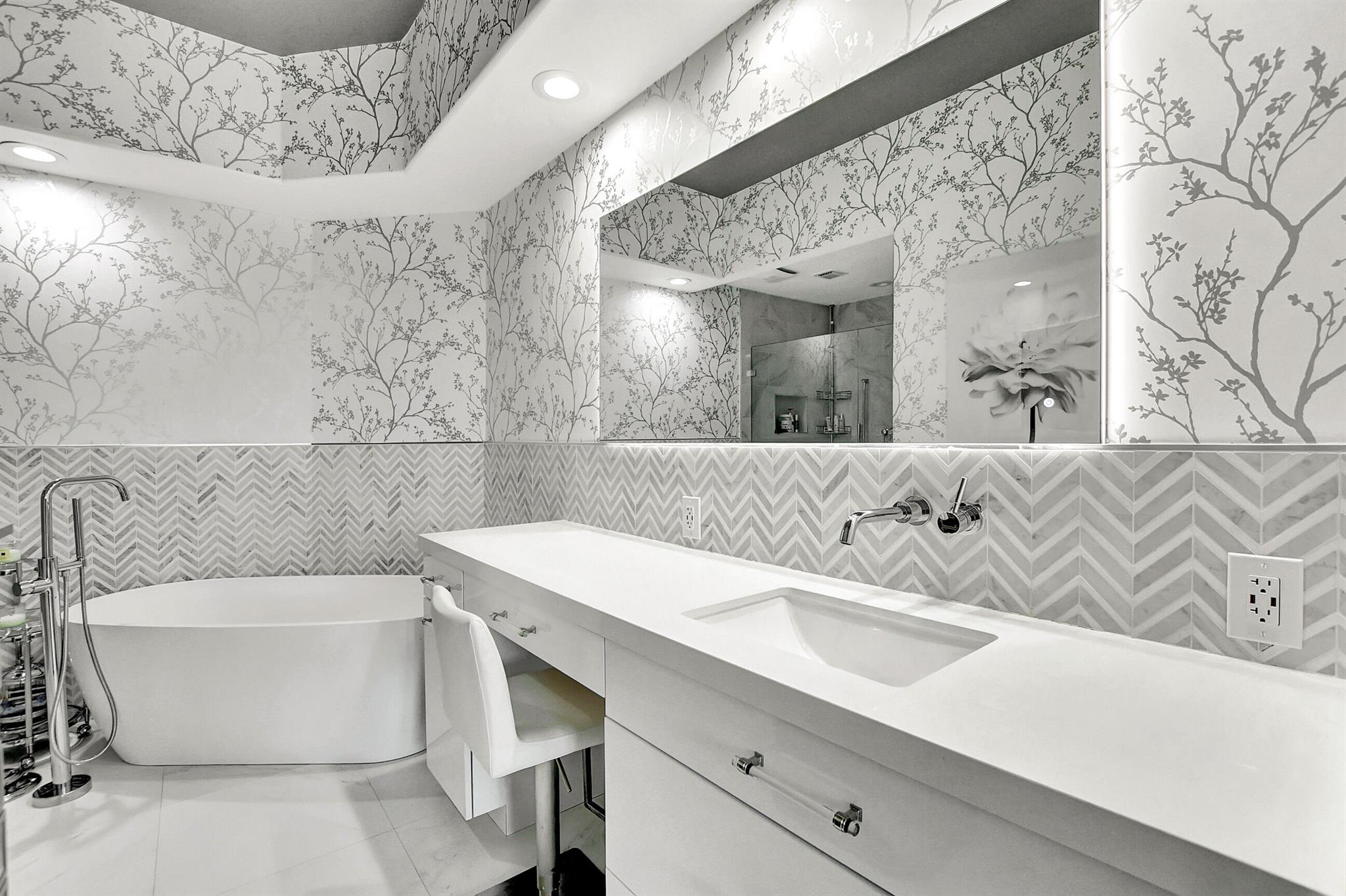 2481 NW 59th Street 901