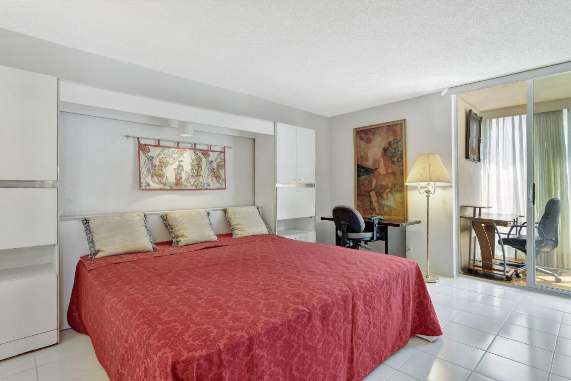 1732 Bridgewood Drive