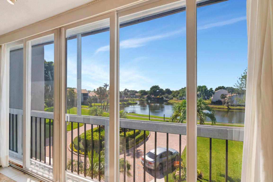 1732 Bridgewood Drive