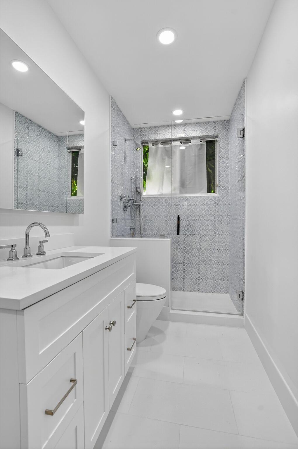 5781 NW 24th Avenue 904