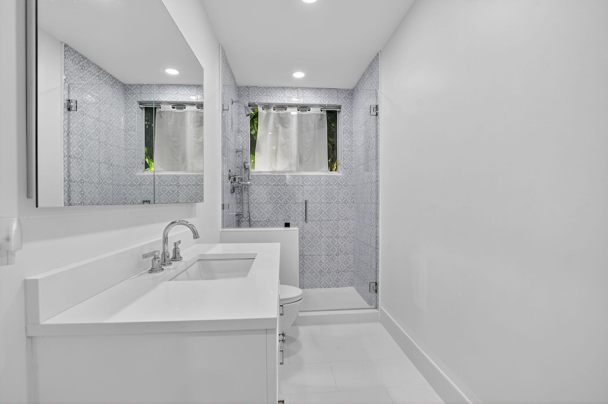 5781 NW 24th Avenue 904