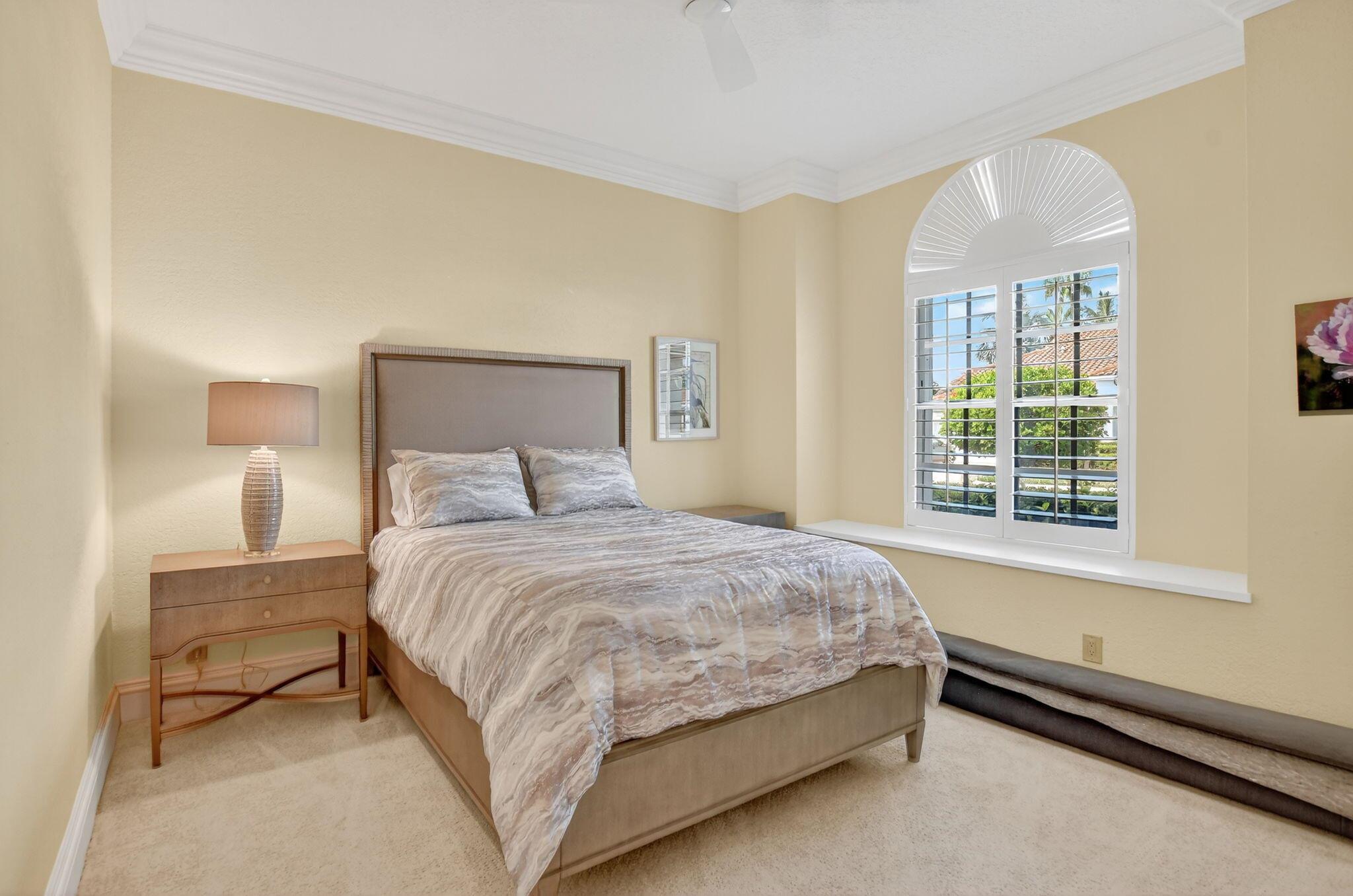 5796 NW 24th Terrace