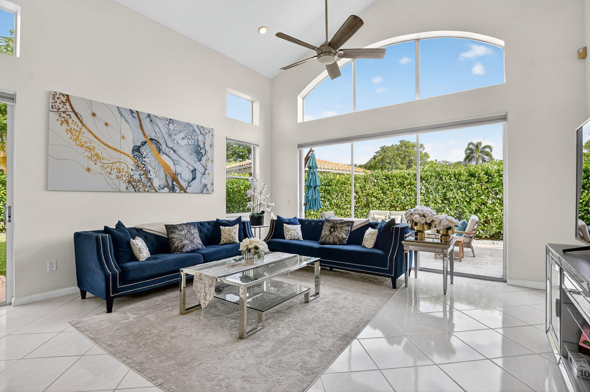 2565 NW 52nd Street