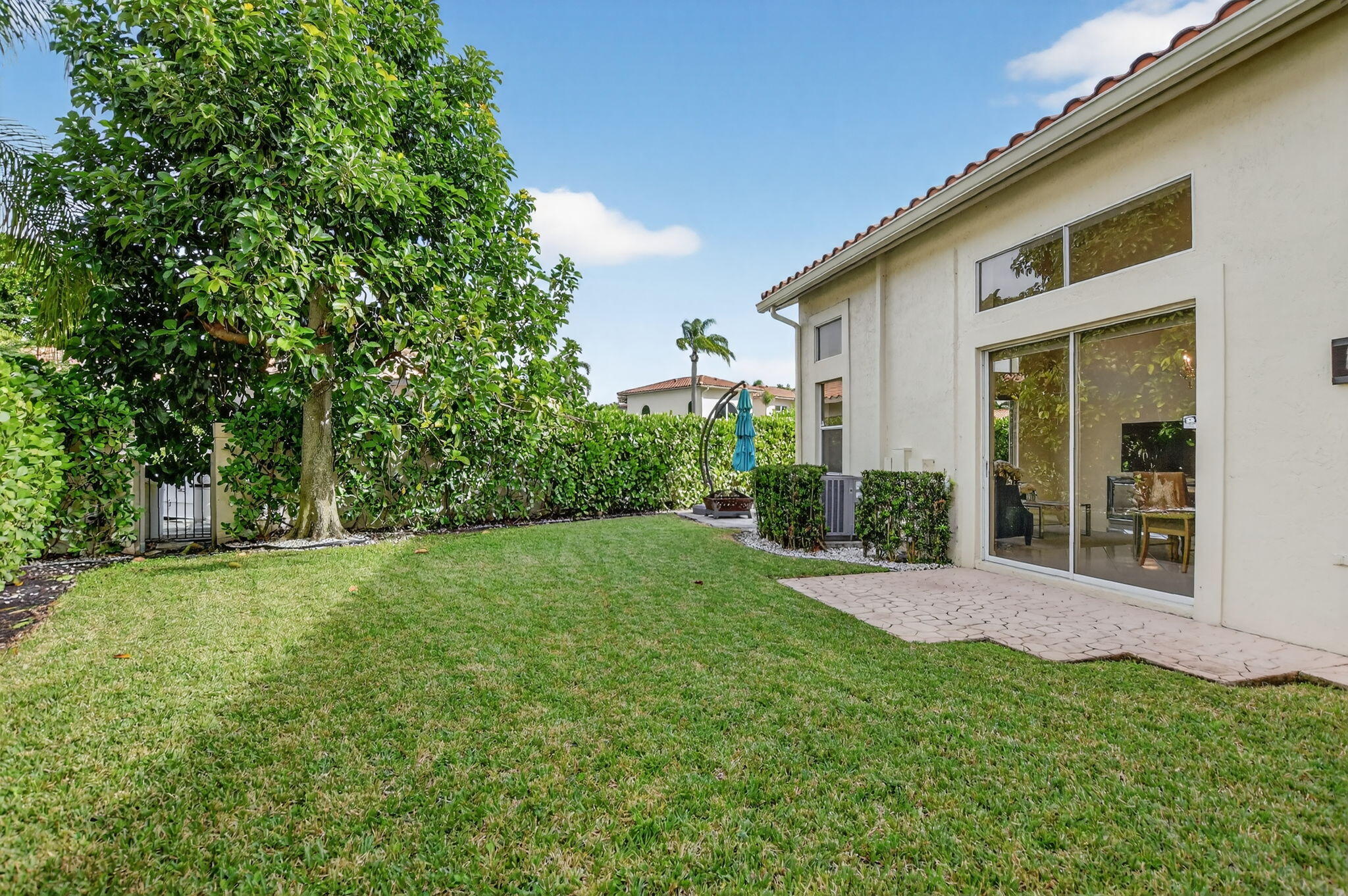 2565 NW 52nd Street