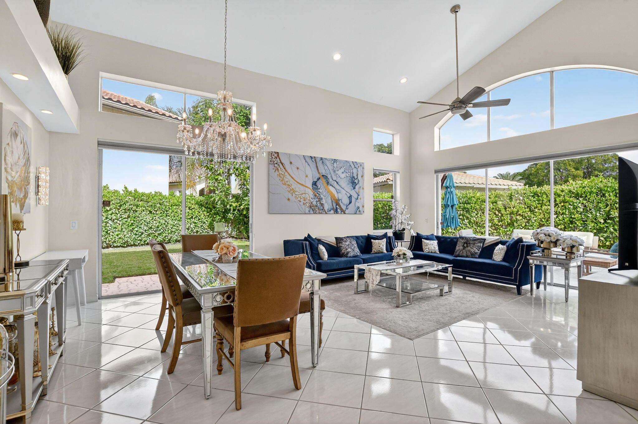2565 NW 52nd Street