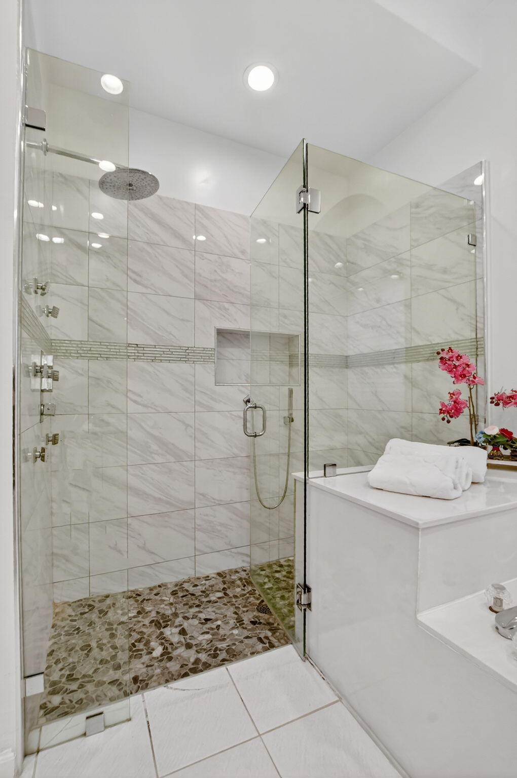 2565 NW 52nd Street