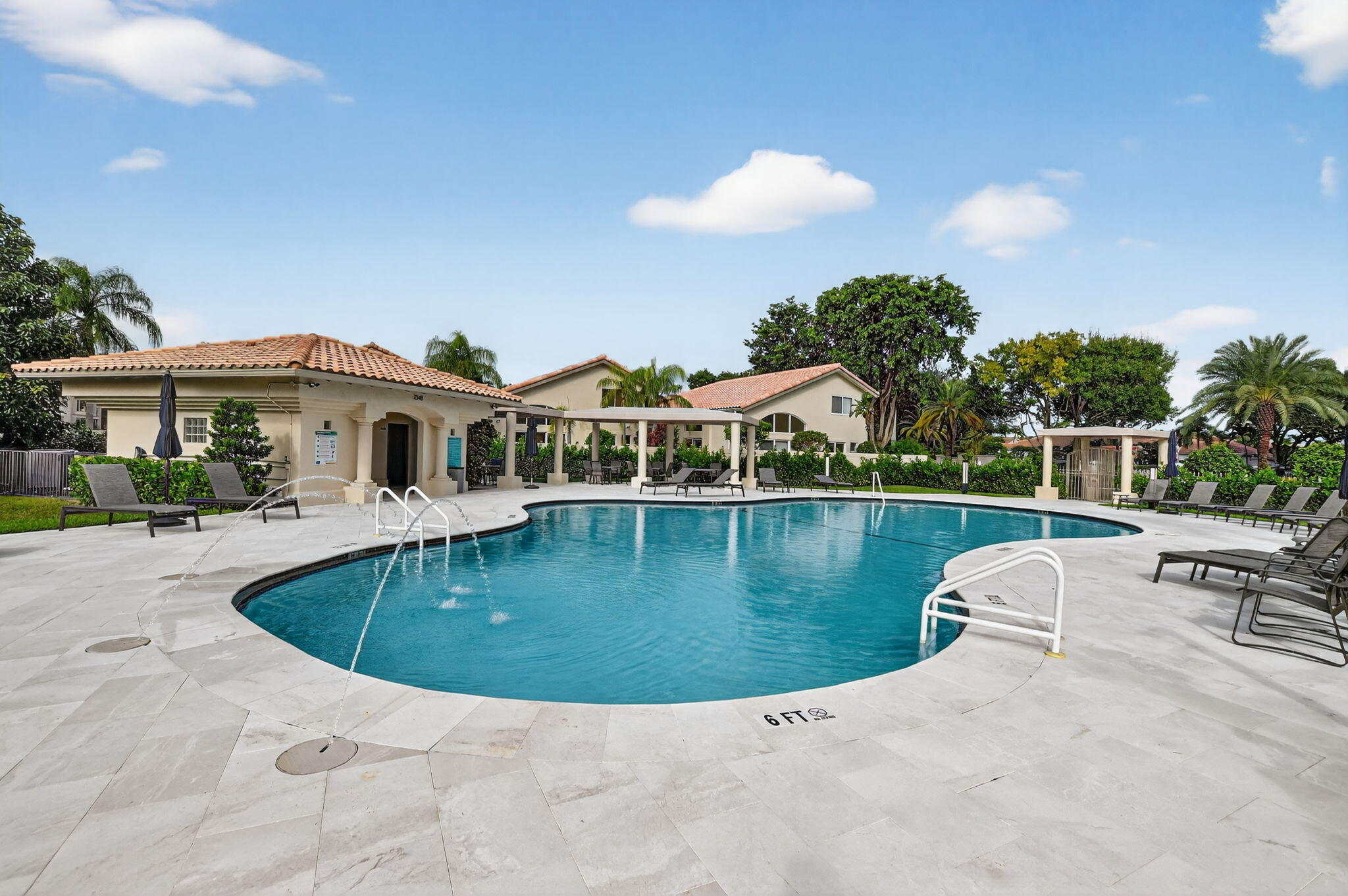 2565 NW 52nd Street