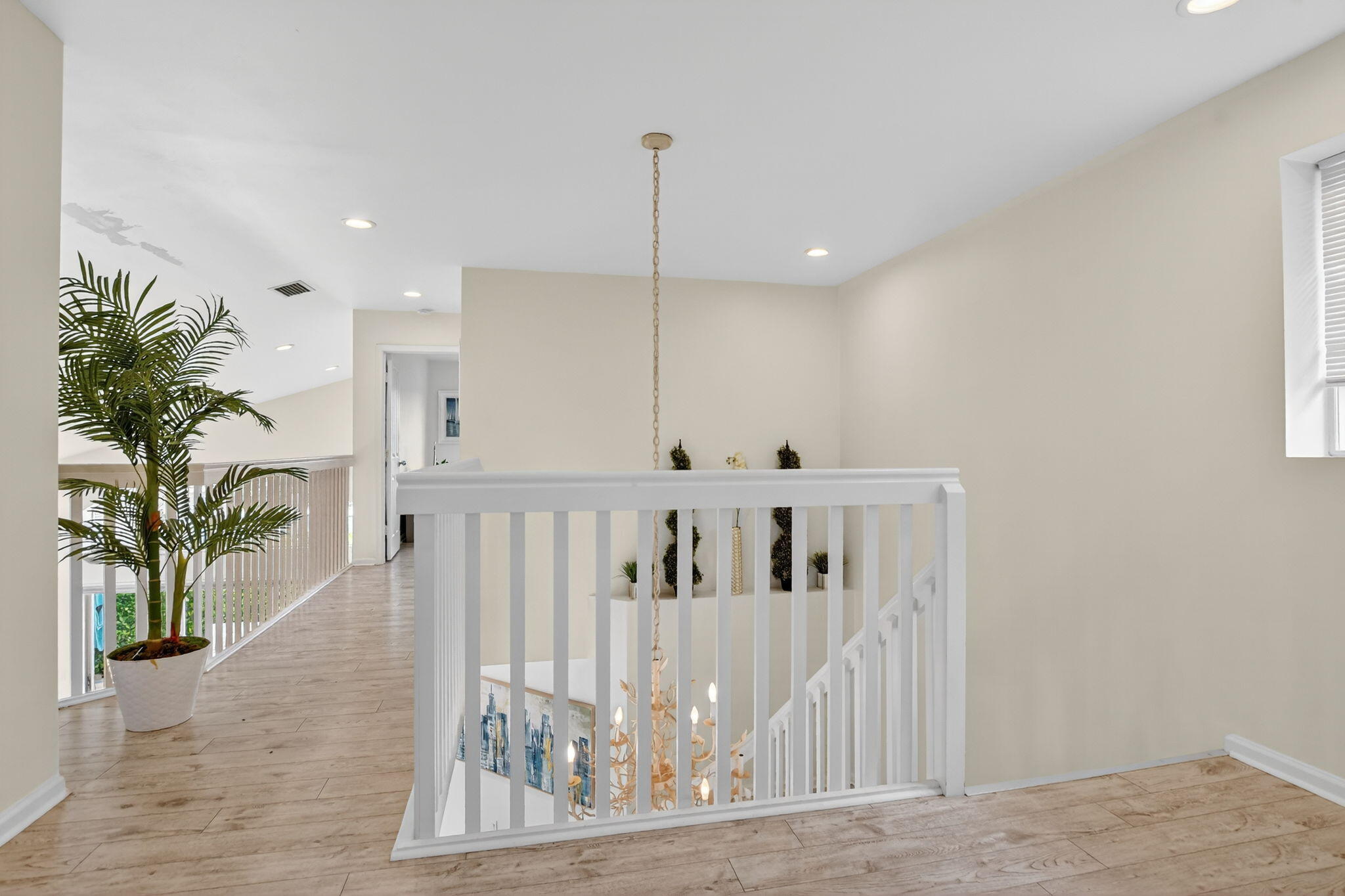 2565 NW 52nd Street