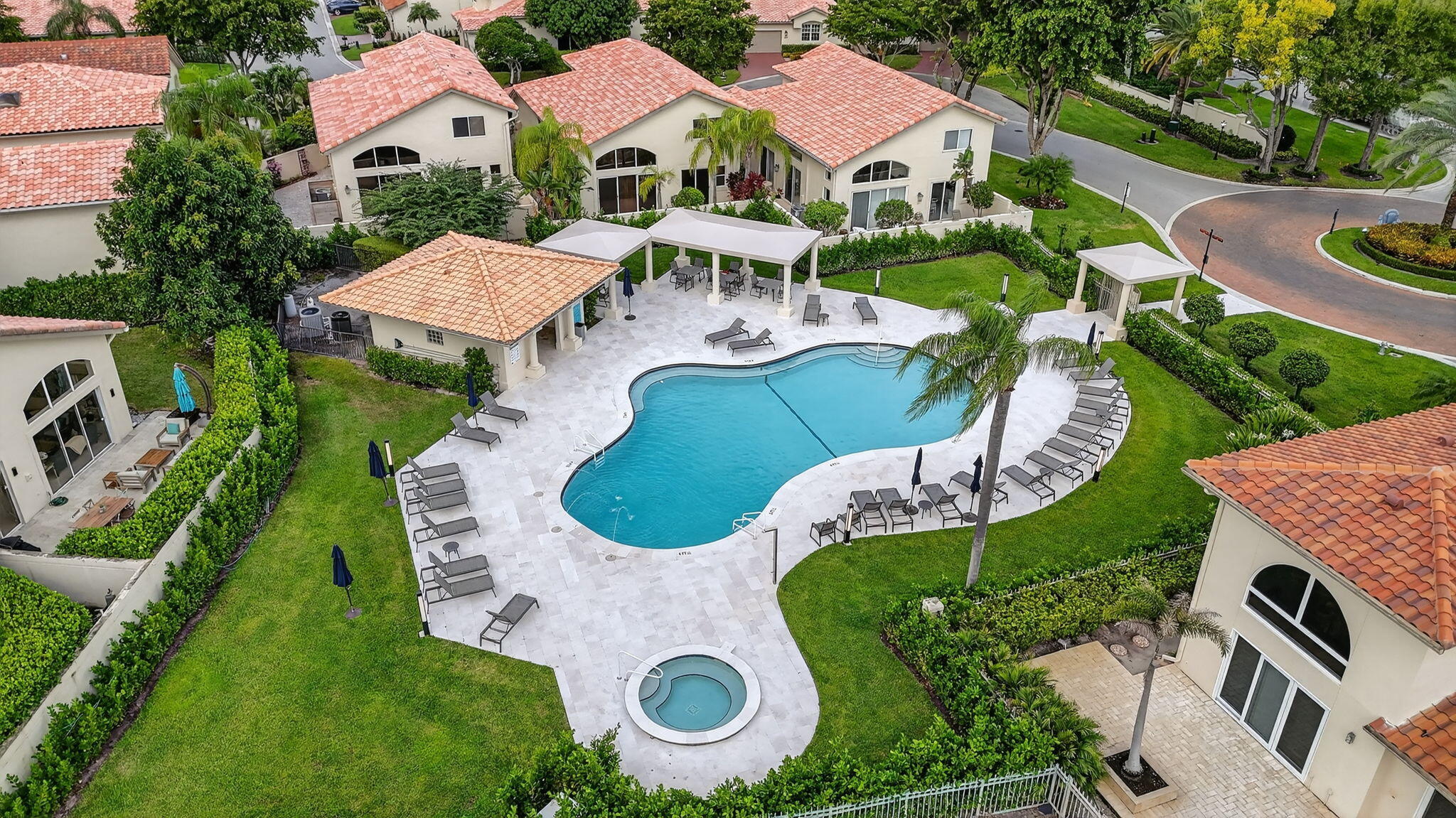 2565 NW 52nd Street