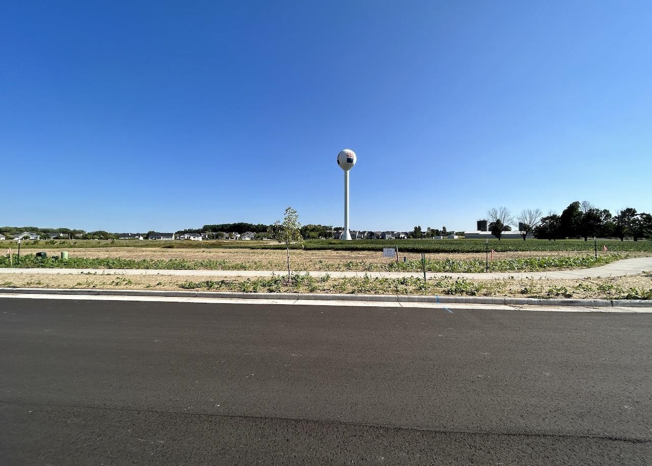 7789 Bluestem Trail