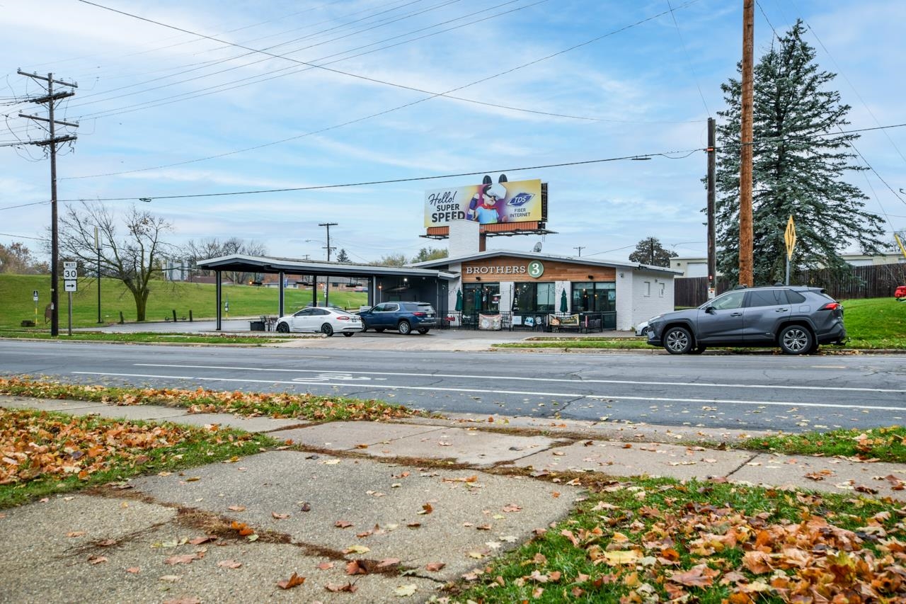 625 N Fair Oaks Avenue