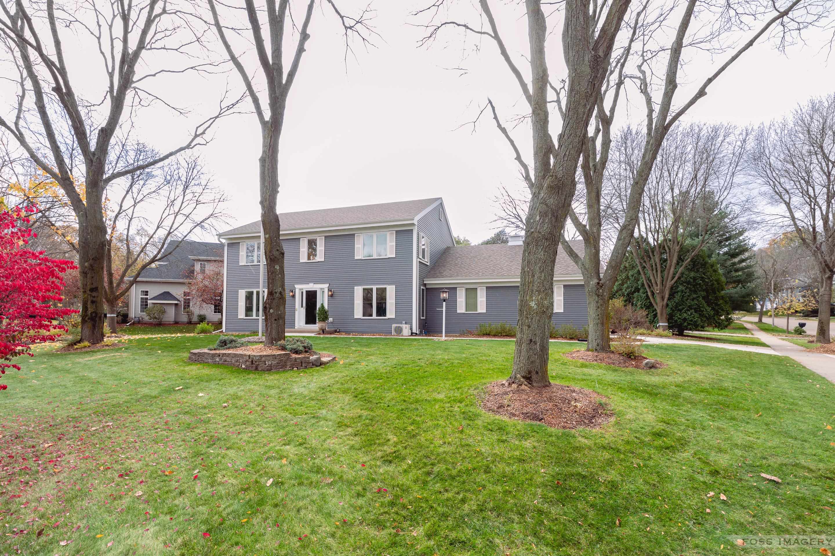 913 Sauk Ridge Trail
