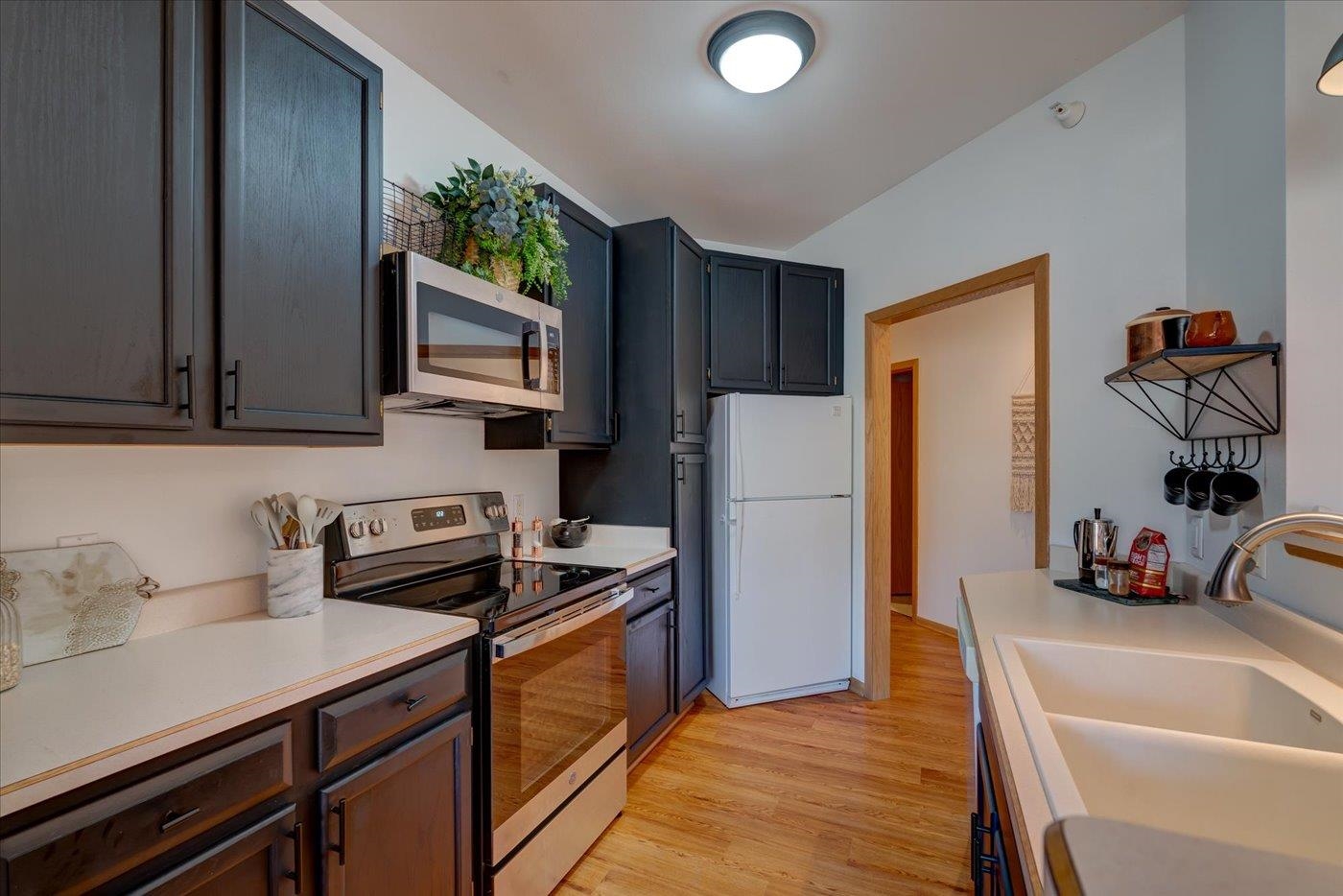 3018 Yarmouth Greenway Drive 203