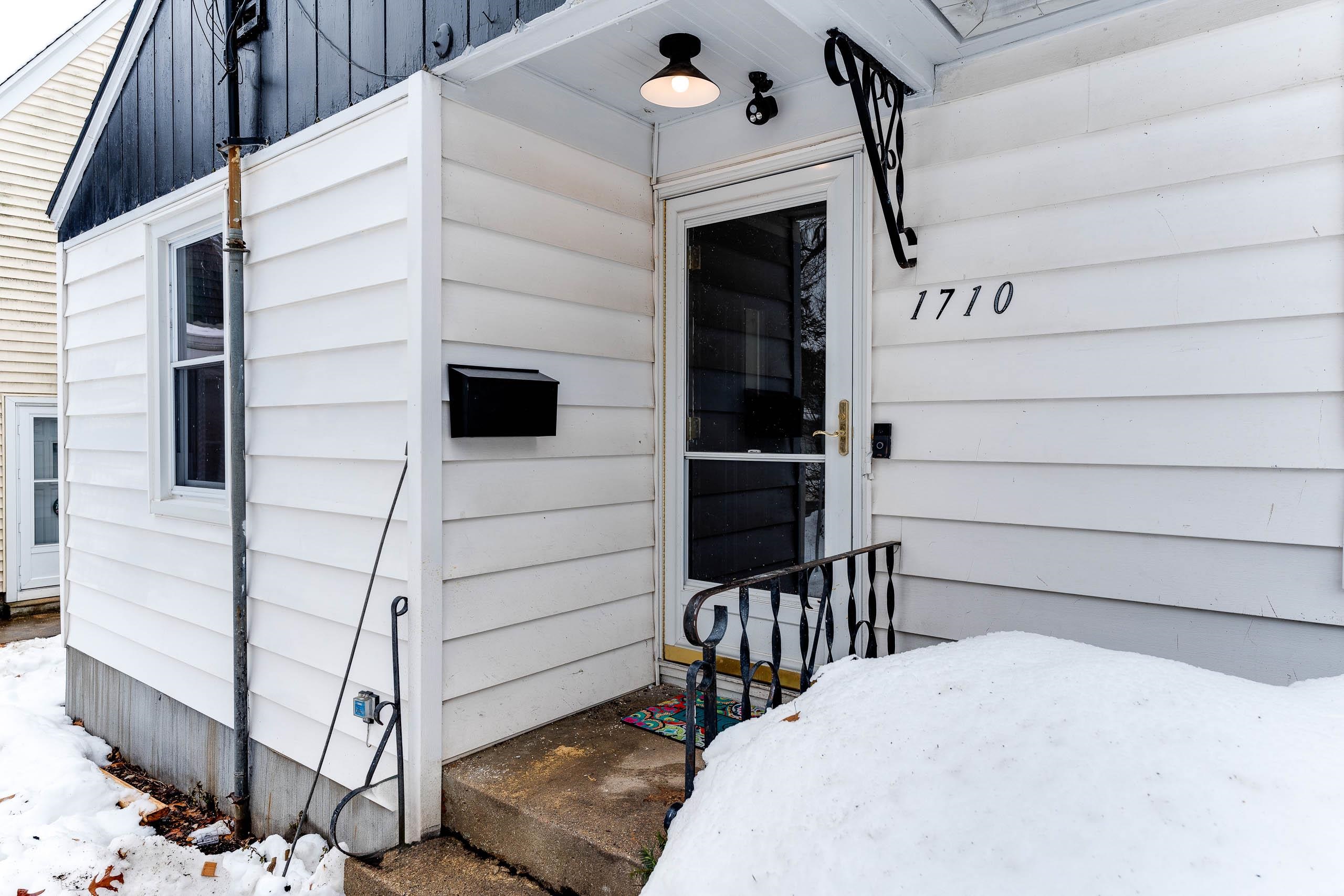 1710 Fremont Avenue