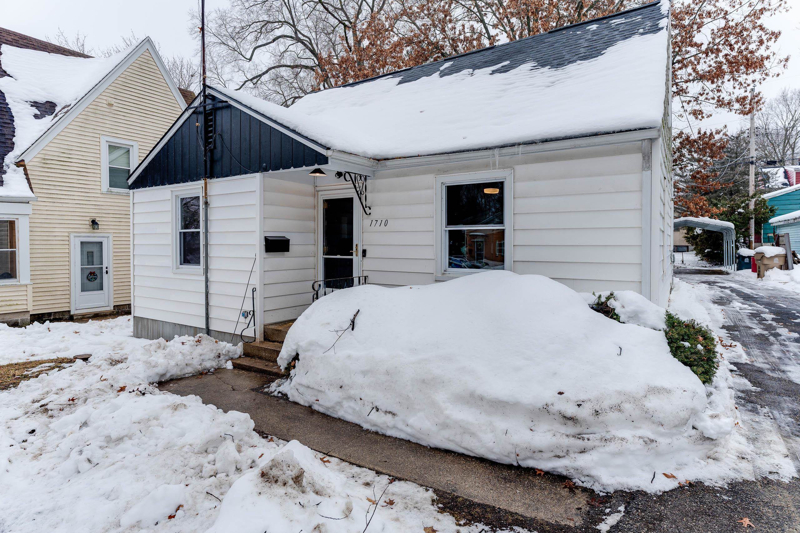 1710 Fremont Avenue