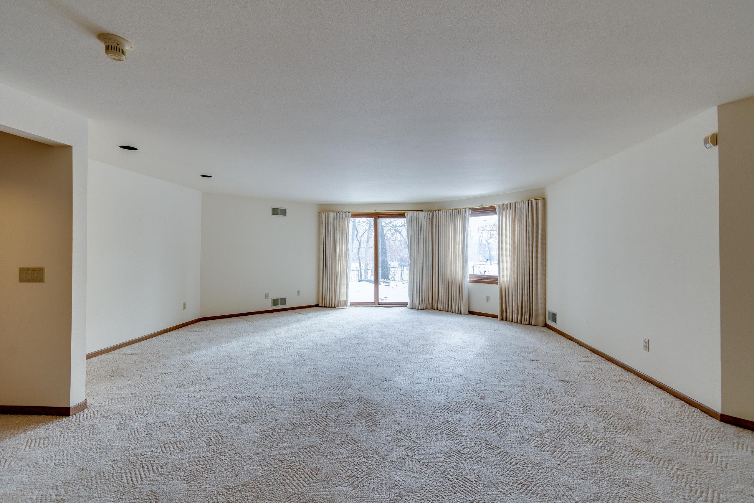 5255 Anna Lane